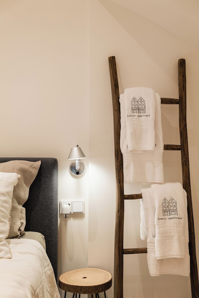 レイドセ スクエア ラグジュアリー アパートメント