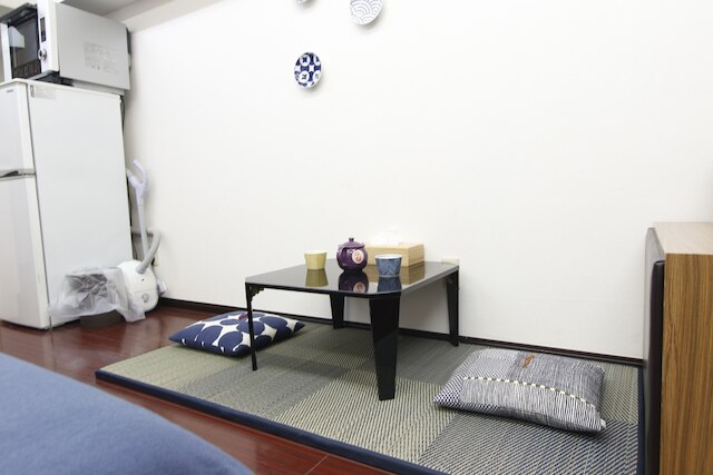 Ko's Apartment, Shibuya Station