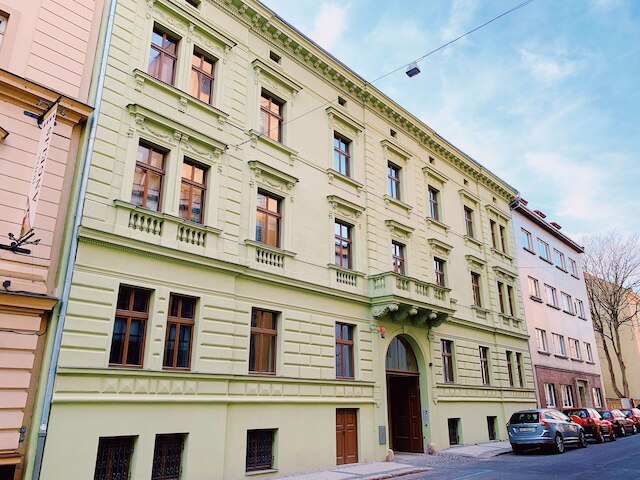 レジデンス ウ ニプラフキ