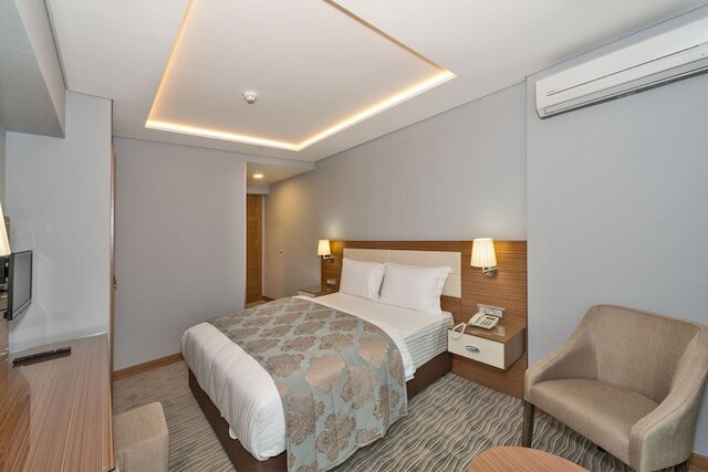 フローレンサ シティ ホテル