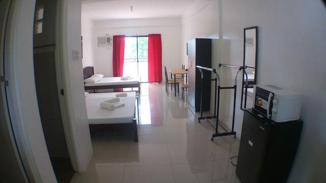 ザ パリネス アパートメント ホテル