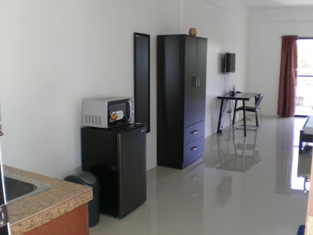 ザ パリネス アパートメント ホテル