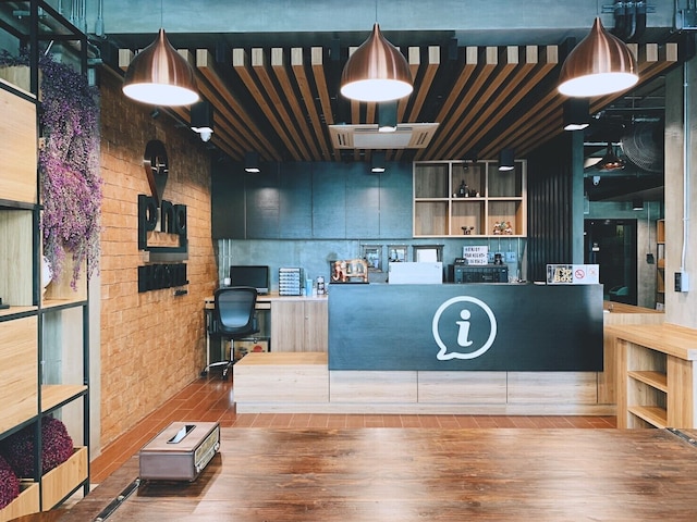 ピンホステル - 大人限定