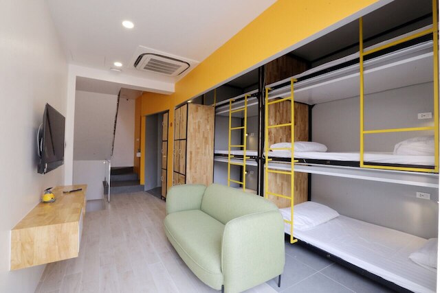 バナナ イン ホステル