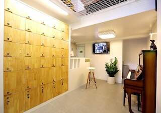 バナナ イン ホステル