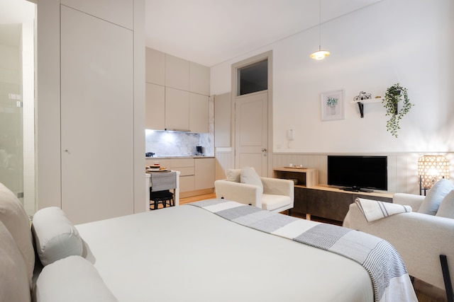 バターリャ メトロにあるソル モダン スタジオ