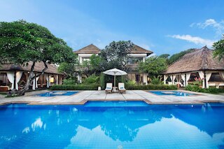 ヴィラ パンタイ カラン