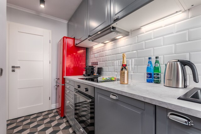 アパートメント チェルナ、ユア フリーダム