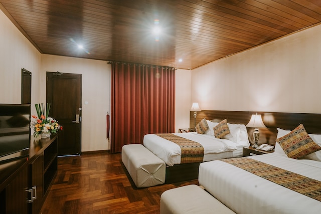 アーサー スイーツ、プレミア ホスピタリティ アジア