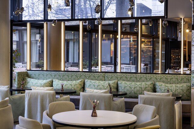 クインザリーホテル