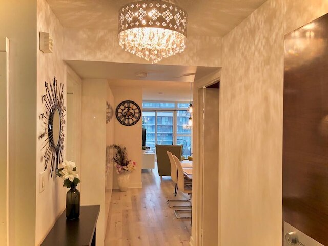 トロント ダウンタウン スイーツ CN タワー ビュー