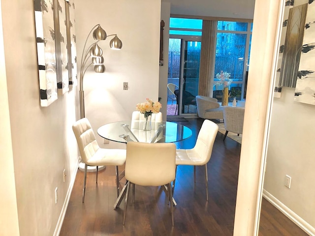 トロント ダウンタウン スイーツ、プライベート テラス