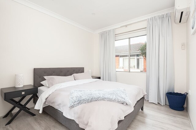 コンフィー & コンビニエント ホームブッシュ ウェスト