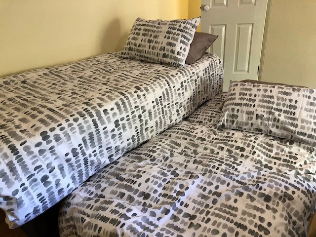 エスケープ トゥー ストラスフィールド、8 名様用