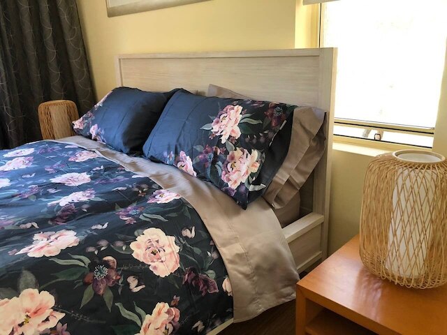 エスケープ トゥー ストラスフィールド、8 名様用