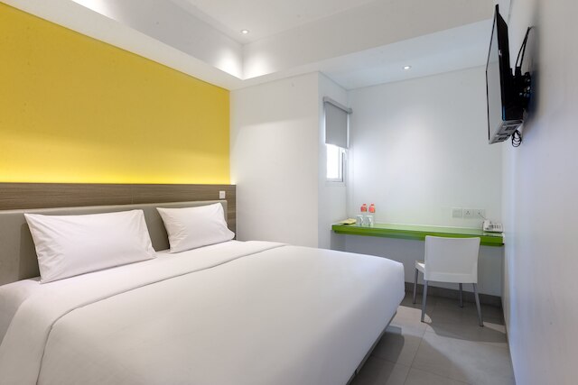 アマリス  ホテル  スリピ