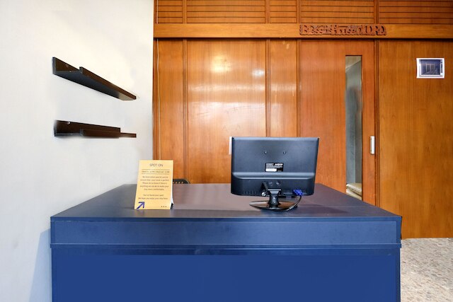 スポット オン 2281 オマジョ