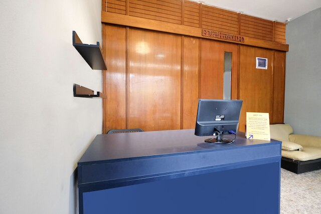 スポット オン 2281 オマジョ