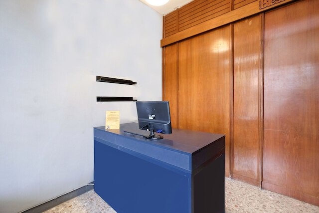 スポット オン 2281 オマジョ