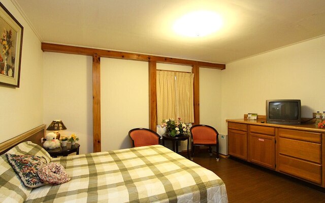 タイトン ガーデン キャビン (台東縣龍星花園度假木屋)