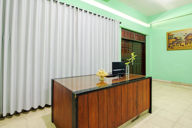 スポット オン 2107 イジョ ププス シャリア レジデンス