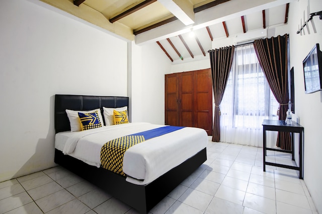 スポット オン 2107 イジョ ププス シャリア レジデンス