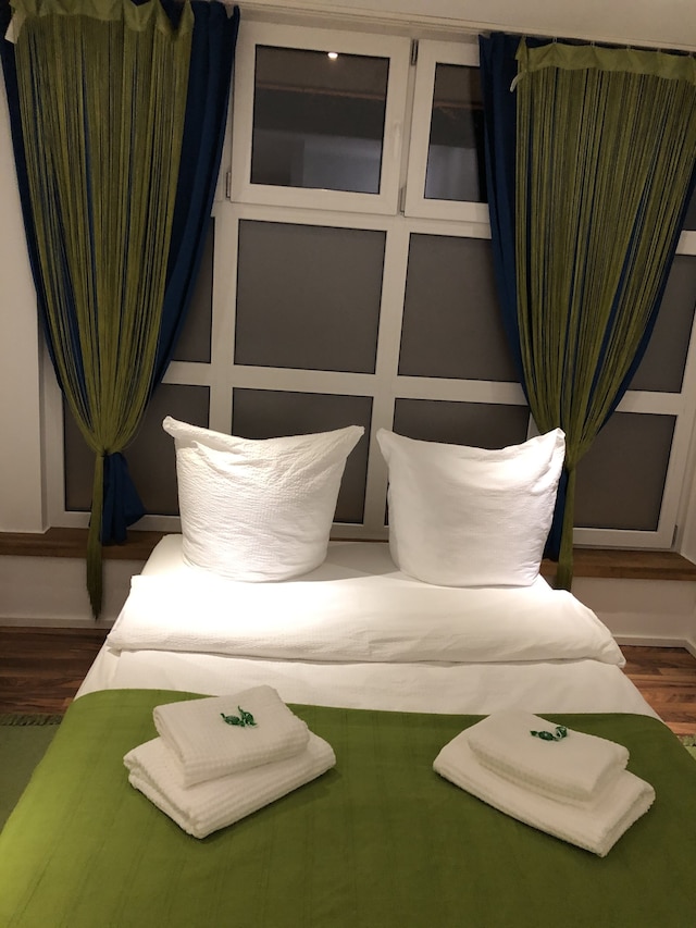 ペンション バクー