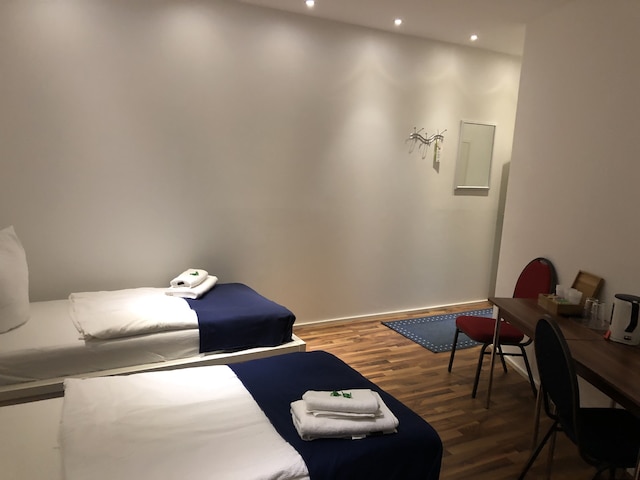 ペンション バクー