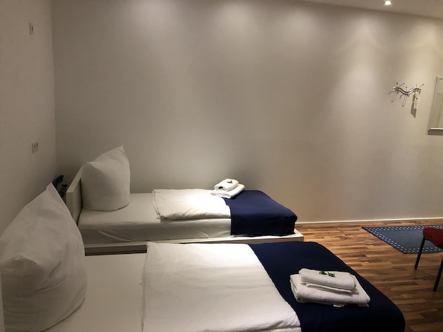 ペンション バクー