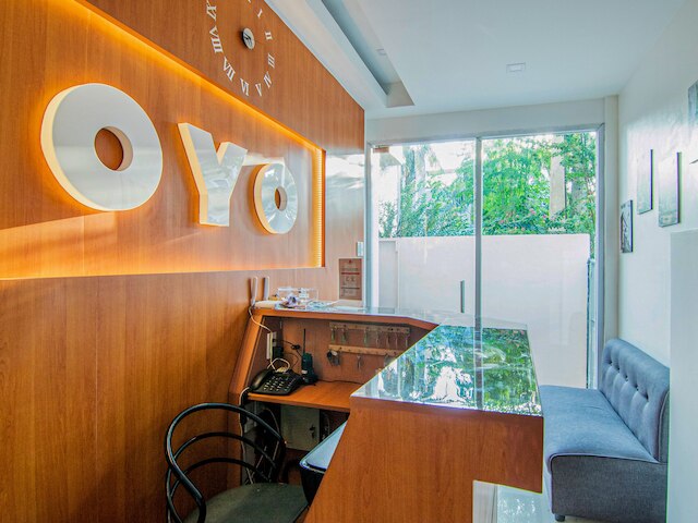 OYO 431 アポロ 11 アパーテル