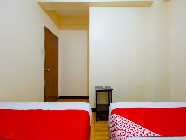 OYO 431 アポロ 11 アパーテル