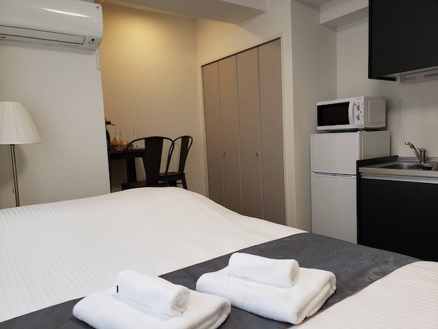 オーシャンビュー アラハ 201 号室