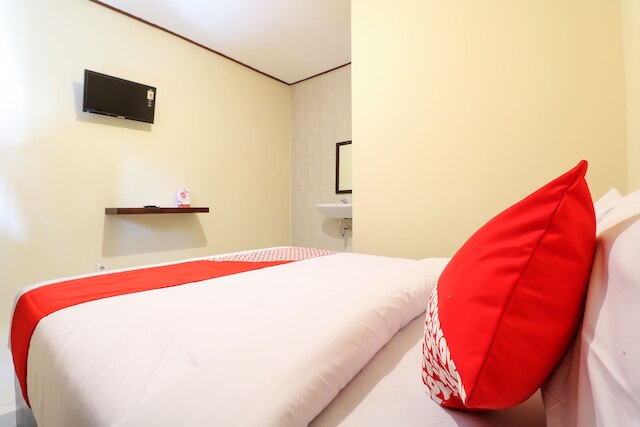 ホテル O ケナンガ ホームステイ