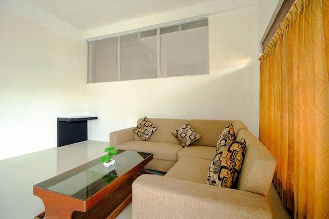 OYO 2311 C9 エクスクルーシブ