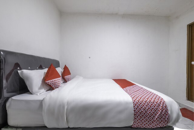 OYO ライフ 2391 バラデワ レジデンス シャリア