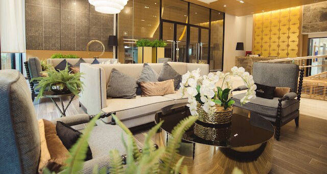 ザ アストラ コンドミニアム