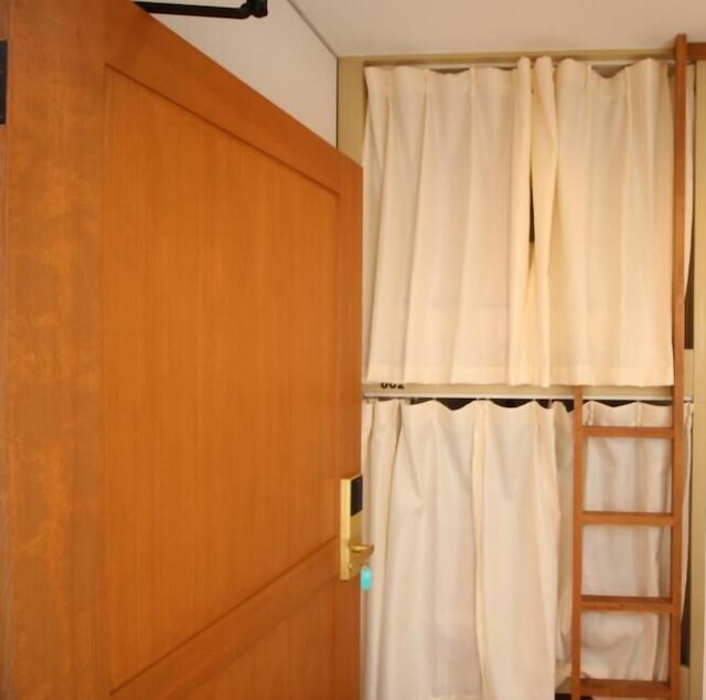 HOSTEL THE NEXT DOOR