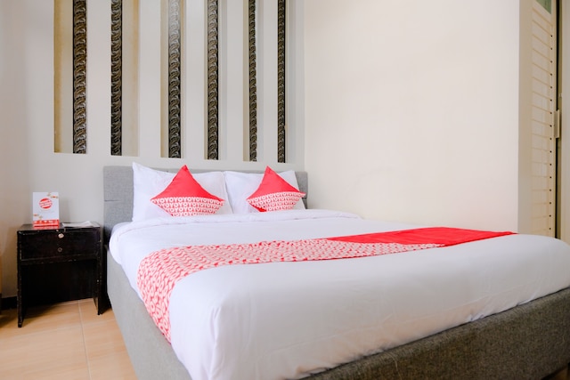 OYO 2376 ティアラ レジデンス シャリア