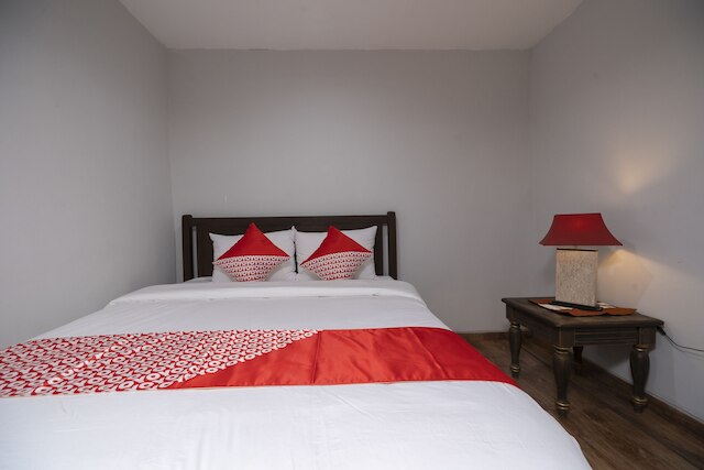 OYO 2438 D タンブリンガン ゲストハウス