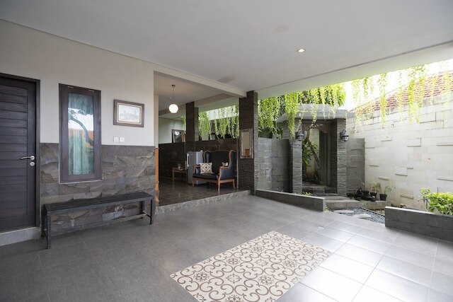 OYO 2438 D タンブリンガン ゲストハウス