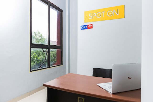 スポット オン 2433 ポンドック アクアナ