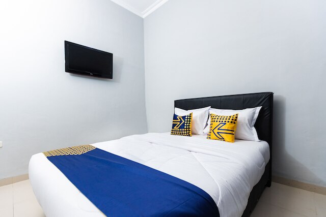 スポット オン 2433 ポンドック アクアナ