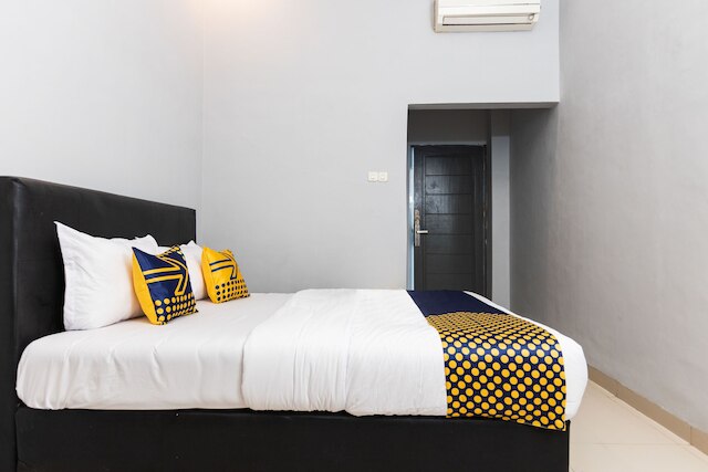 スポット オン 2433 ポンドック アクアナ