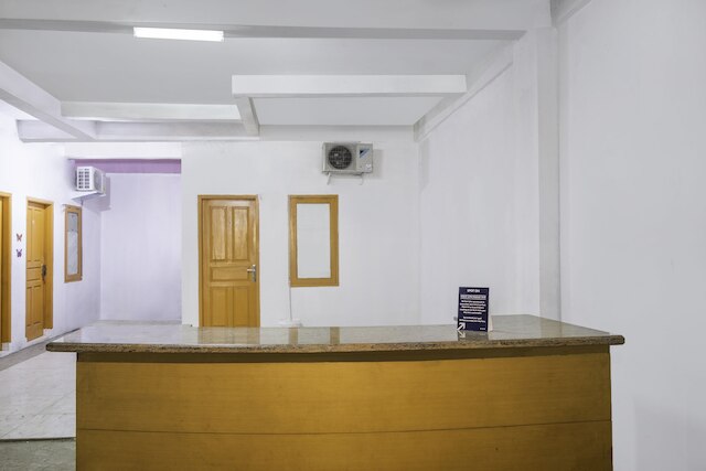 OYO Life 2412 マンダラレジデンス