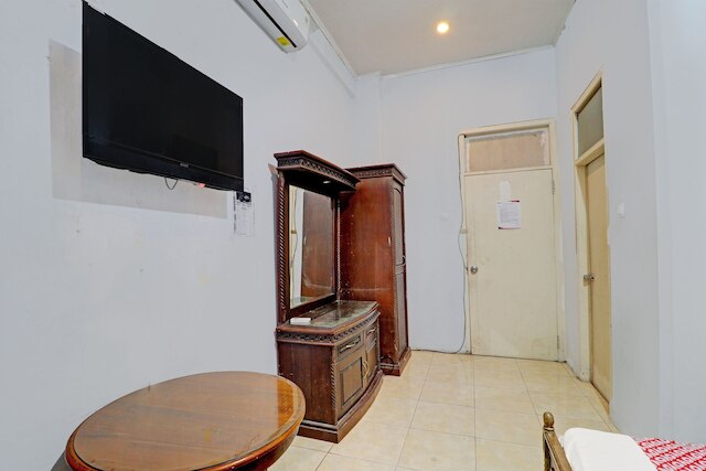 OYO 2452 ホテル メトロ