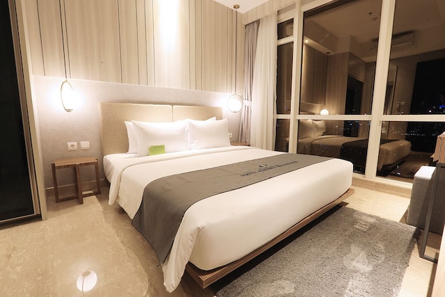 メンテン パーク エクスクルーシブ エマーランド