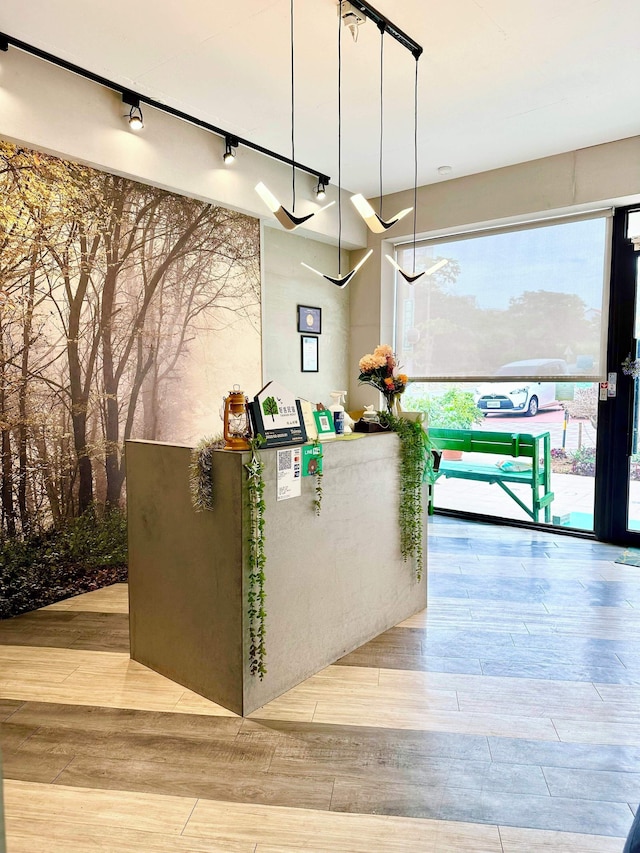 イーシャン ビレッジ (依山村驛)