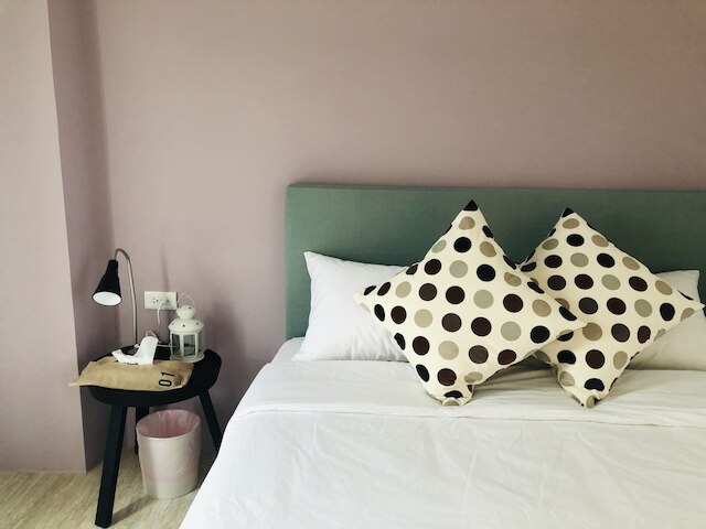 イーシャン ビレッジ (依山村驛)