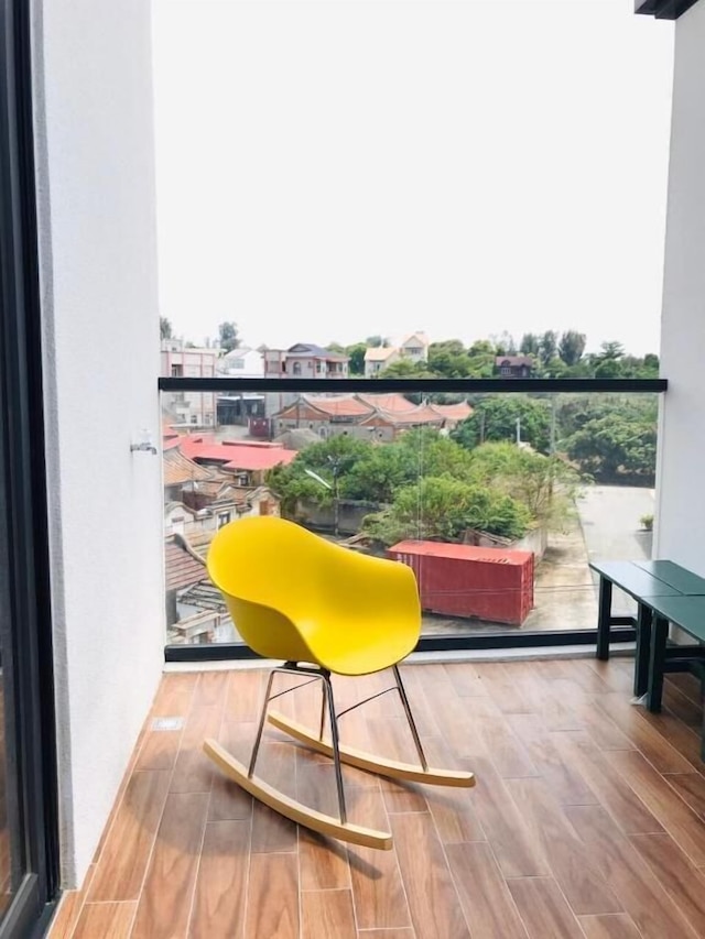 イーシャン ビレッジ (依山村驛)