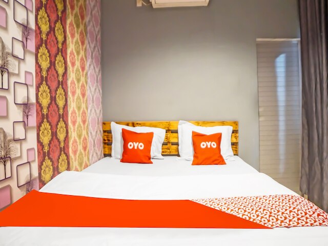 OYO 990 スタディオン レジデンス シャリア